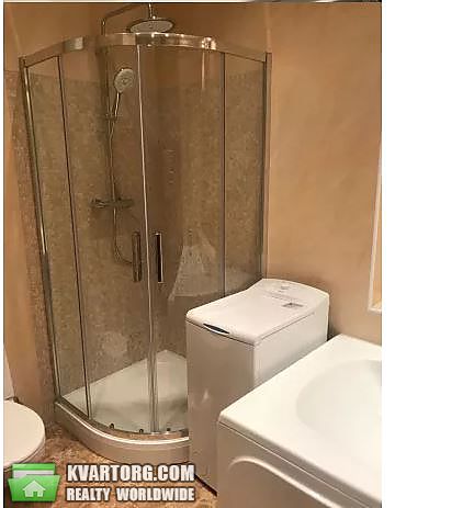 Rent out 1-room apartment. Киев,  Жилянская — photo 2