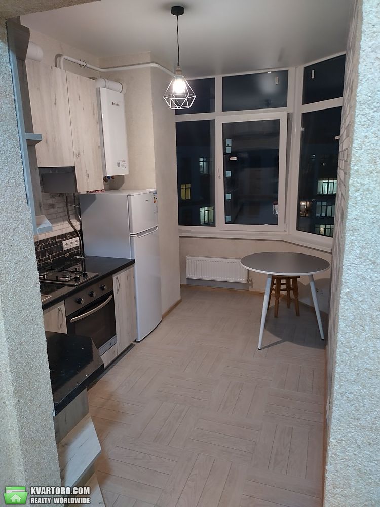 Rent out 1-room apartment. Киев, Садовая — photo 1
