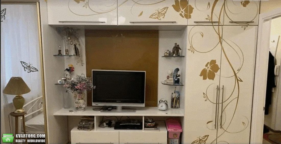 Rent out 2-room apartment. Киев,  Зоологическая — photo 3