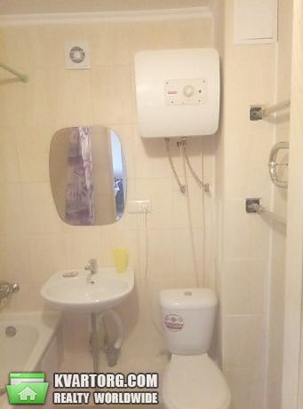 Rent out 1-room apartment. Киев, жолудева — photo 4
