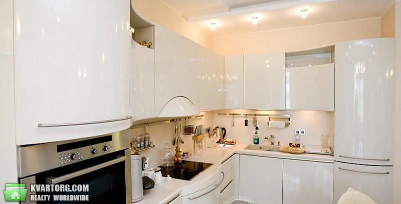 Sell 2-room apartment. Киев,  Жилянская — photo 3