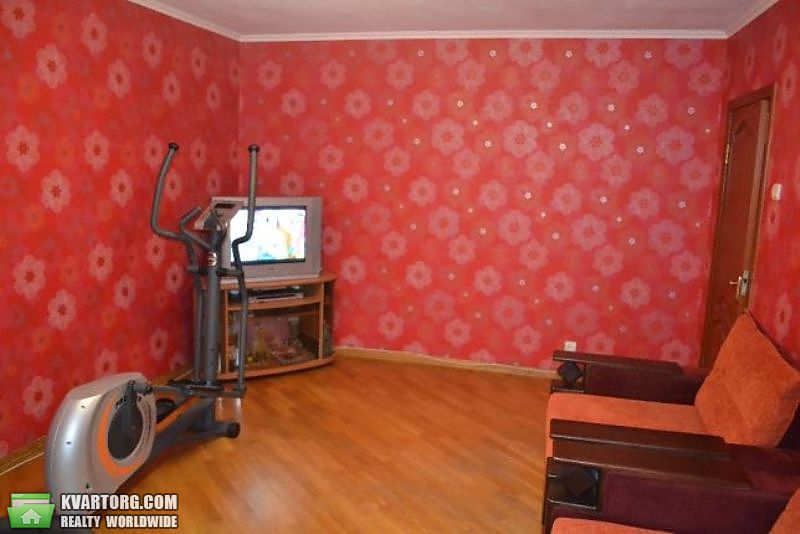 Sell 3-room apartment. Киев,  Святошинская пл — photo 3