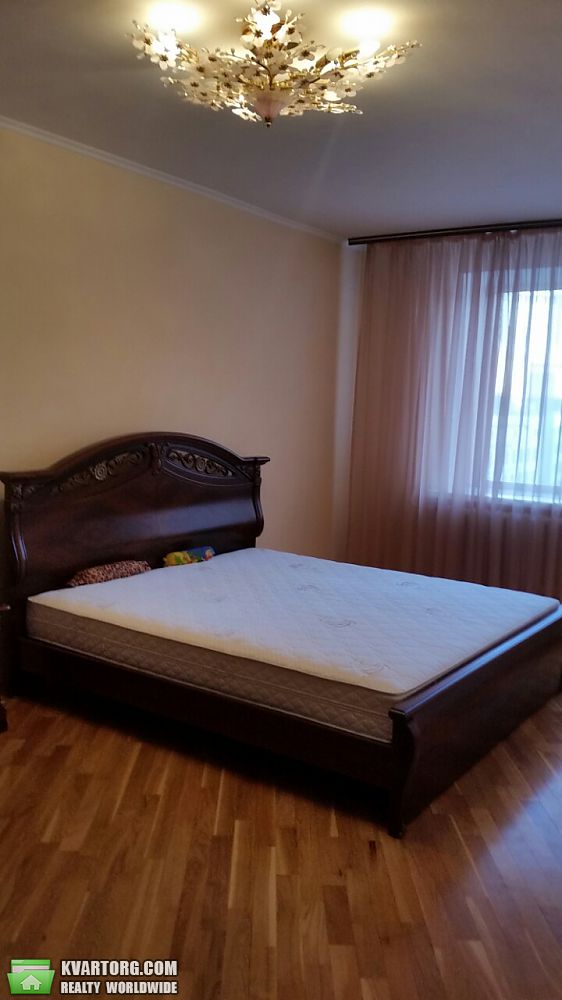 Rent out 2-room apartment. Киев,  Лебедева-Кумача — photo 5