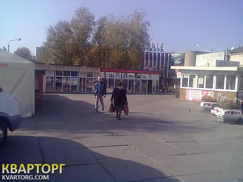 Rent out shop. Киев, ул. Гната Юры — photo 1