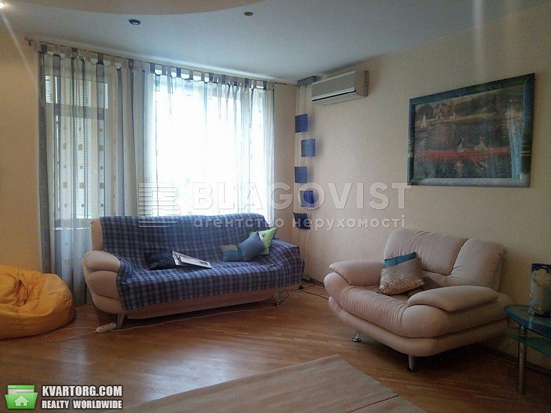 Rent out 2-room apartment. Киев,  Дмитриевская — photo 2