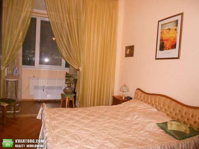 Rent out 2-room apartment. Киев,  Богдана Хмельницкого — photo 4