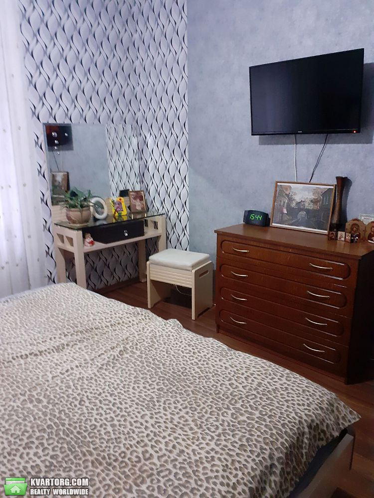 Rent out 2-room apartment. Киев,  Миропольская — photo 2