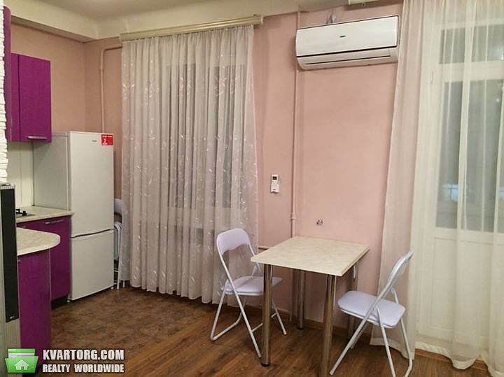 Rent out 2-room apartment. Киев, бульвар Дружбы Народов — photo 6