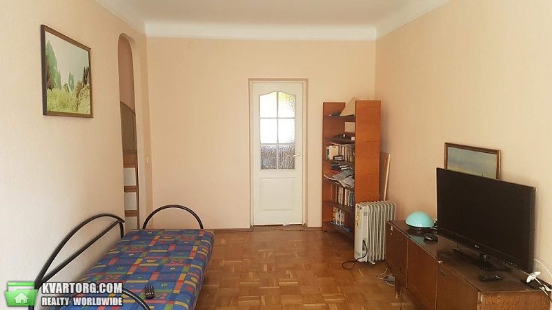 Sell 2-room apartment. Киев, Кирилловская — photo 1