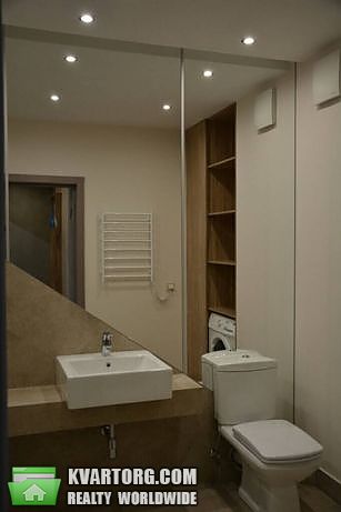Rent out 2-room apartment. Киев,  Дегтяревская — photo 4