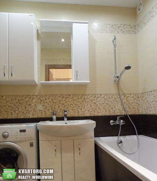 Rent out 2-room apartment. Киев, Ващенко — photo 3