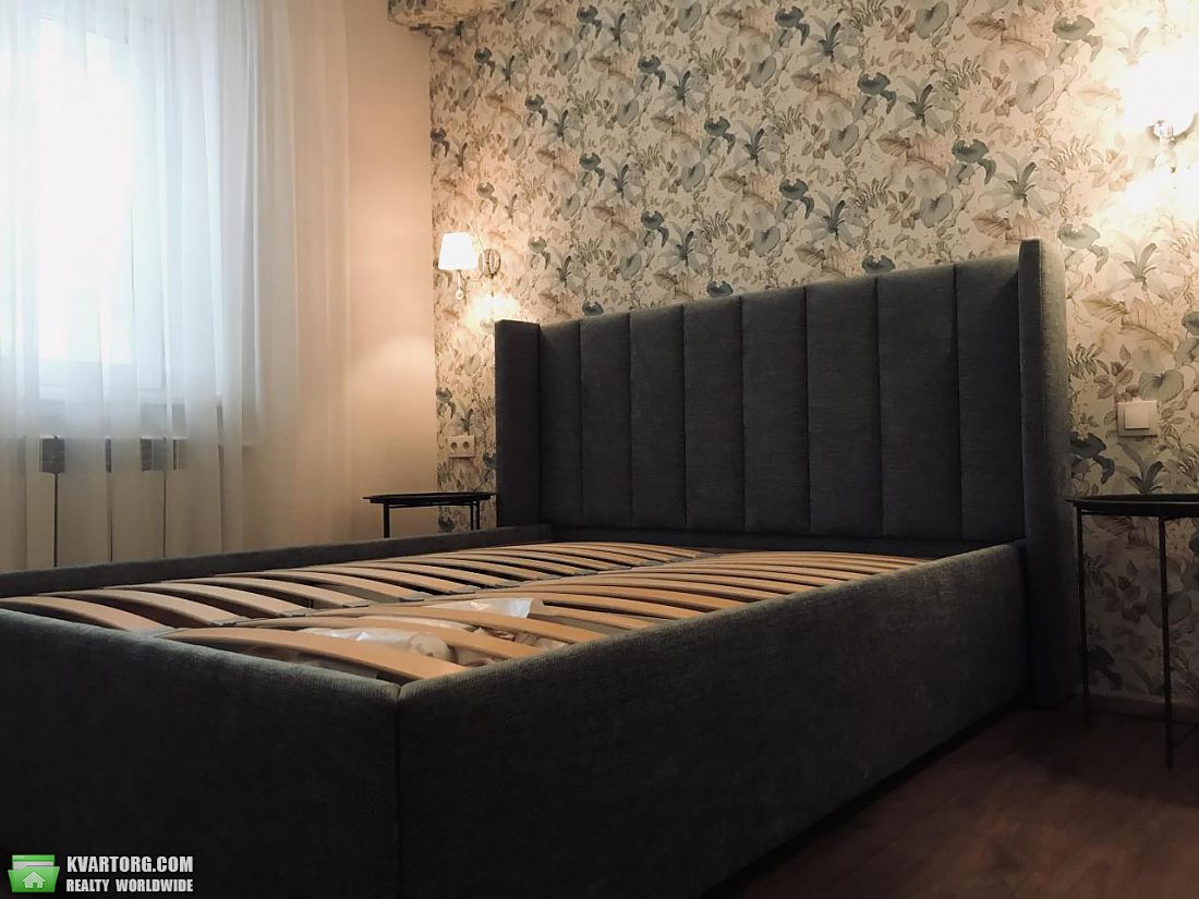 Rent out 2-room apartment. Киев,  Дегтяревская — photo 2