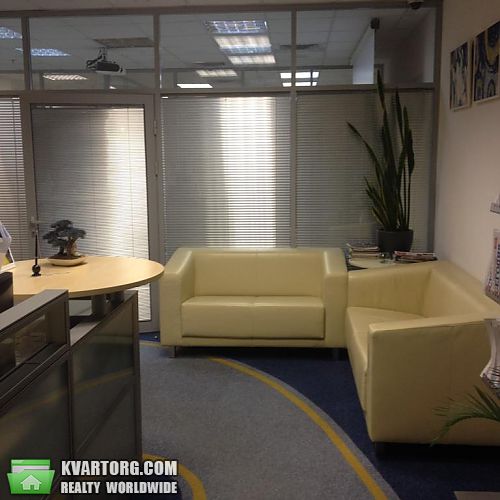 Rent out office. Киев, Жилянская — photo 1