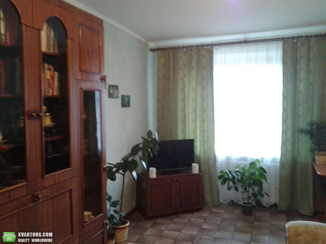 Sell 4-room apartment. Днепропетровск, Симафорная  ул. — photo 2