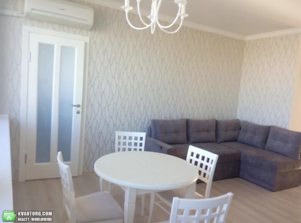 Rent out 3-room apartment. Киев,  Ирининская — photo 4