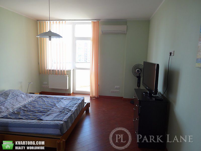 Sell 2-room apartment. Киев,  Саперно-Слободская — photo 3