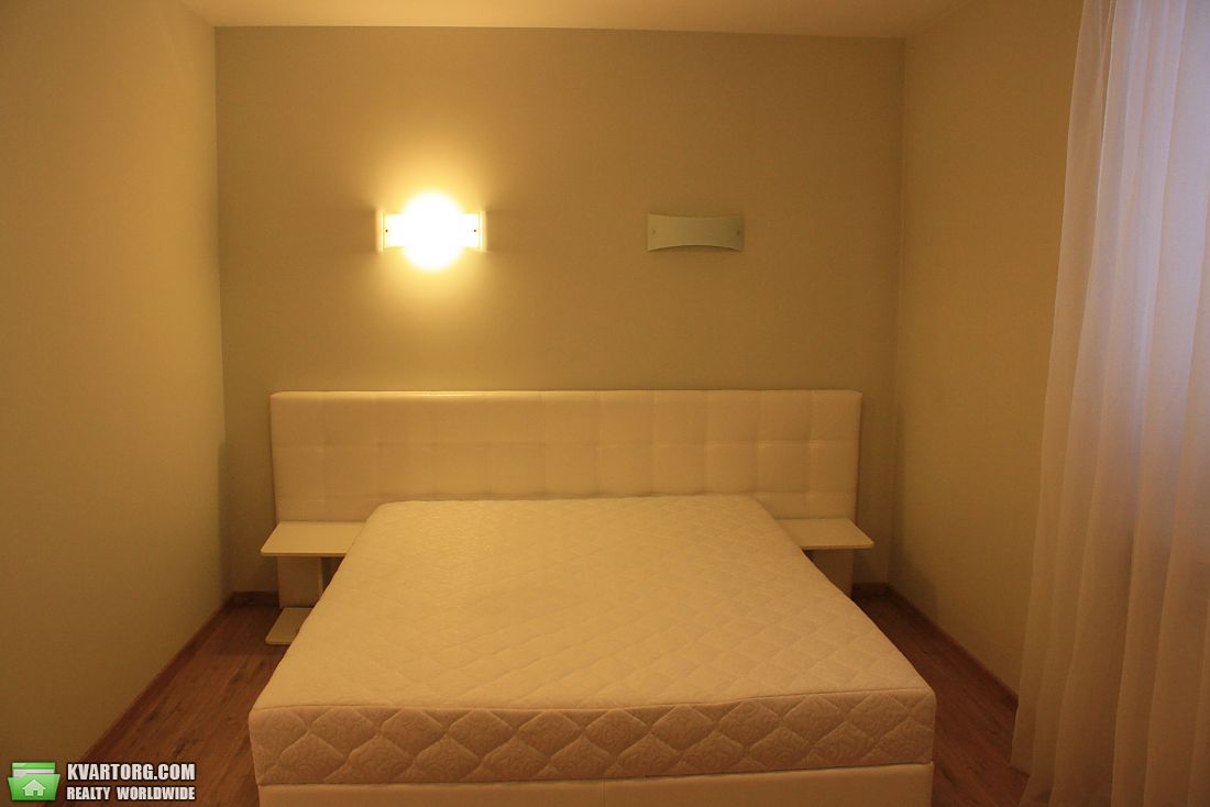 Rent out 2-room apartment. Днепропетровск, Шевченко — photo 1