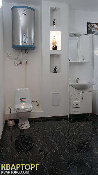 Rent out 2-room apartment. Киев,  Кадетский Гай — photo 7