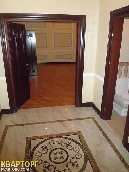 Sell office. Киев,  Шелковичная — photo 1