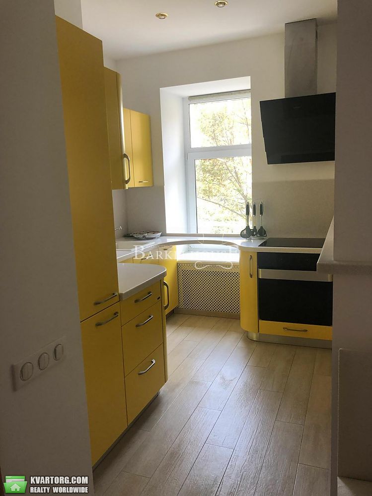 Rent out 2-room apartment. Киев,  Костельная — photo 7