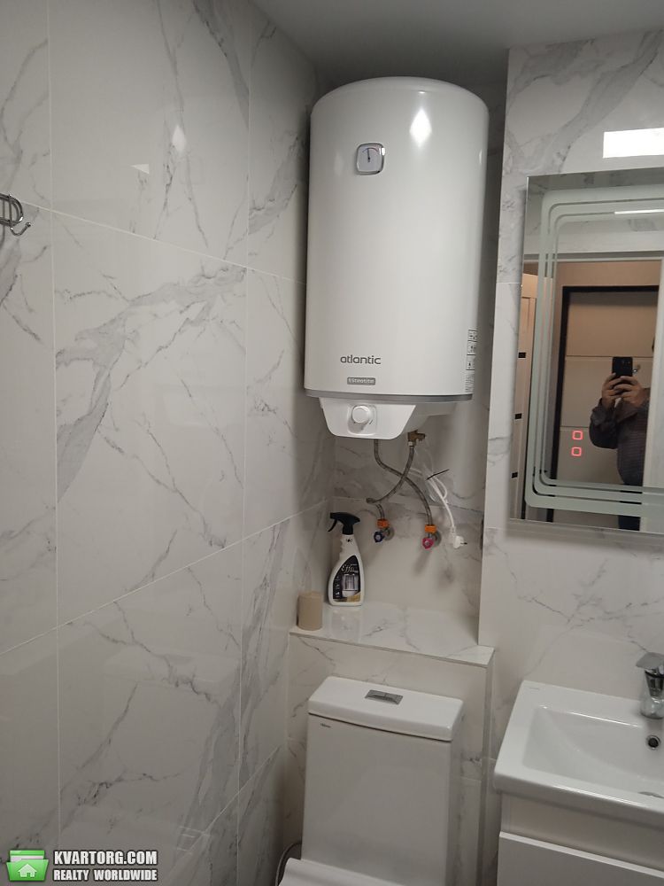 Rent out 2-room apartment. Киев,  Каунасская — photo 6