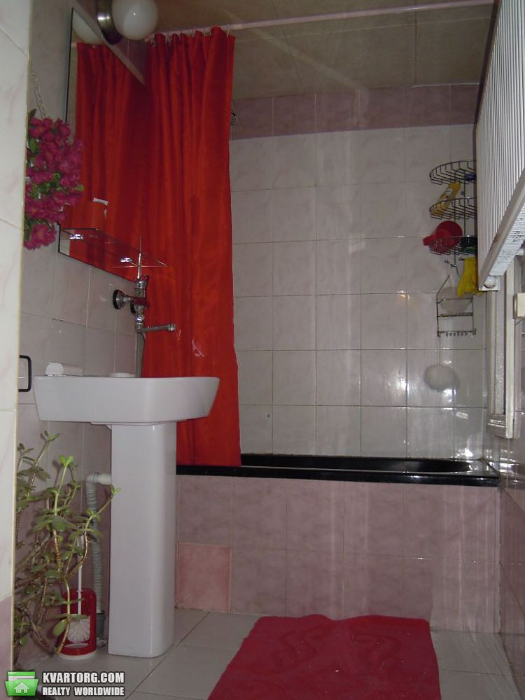 Rent out 4-room apartment. Одесса, Еврейская — photo 9