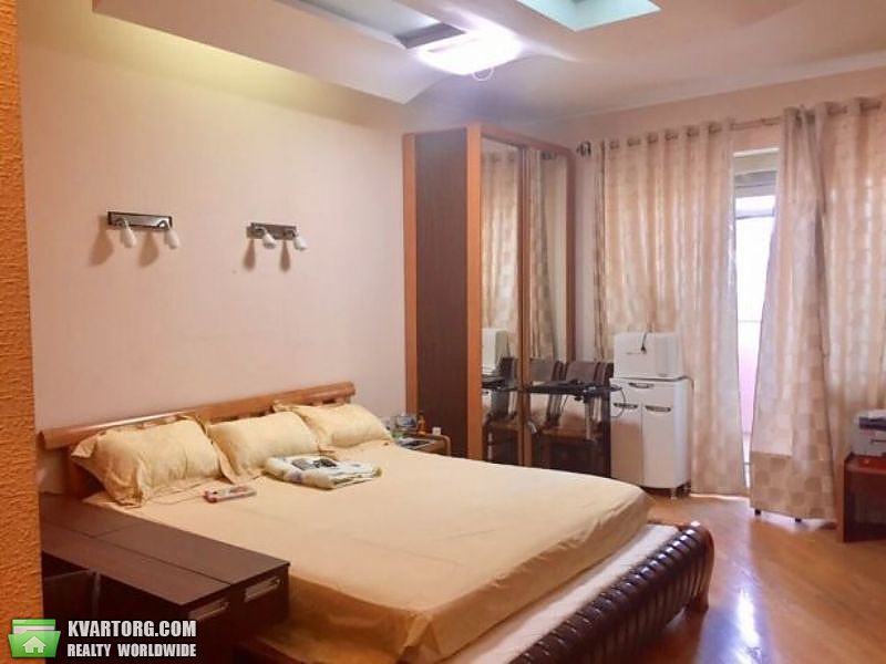 Sell 2-room apartment. Киев, Прорезная — photo 1