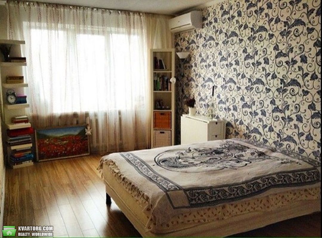 Sell 1-room apartment. Киев, Героев Сталинграда просп. — photo 1