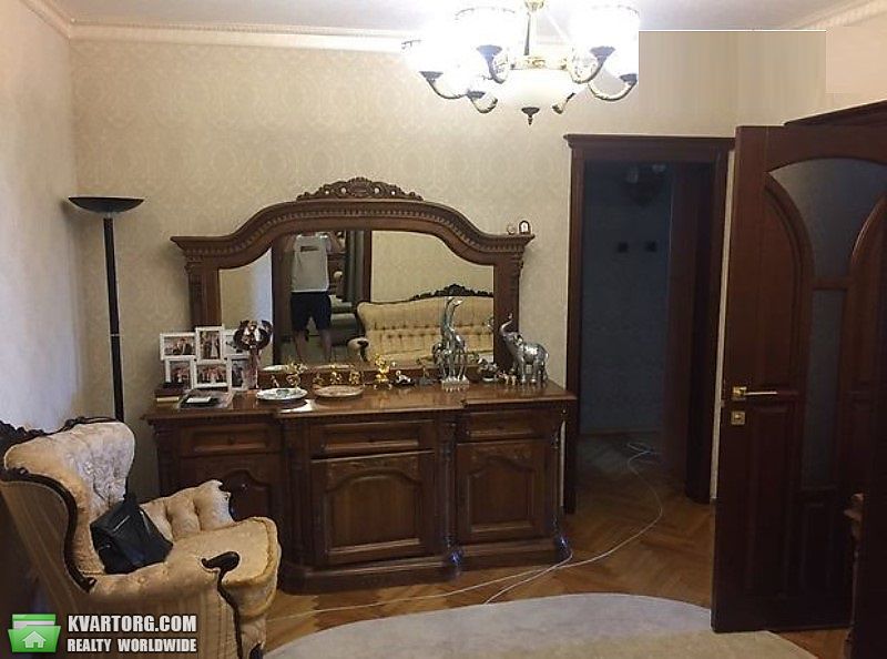 Sell 3-room apartment. Киев,  Ревуцкого — photo 1