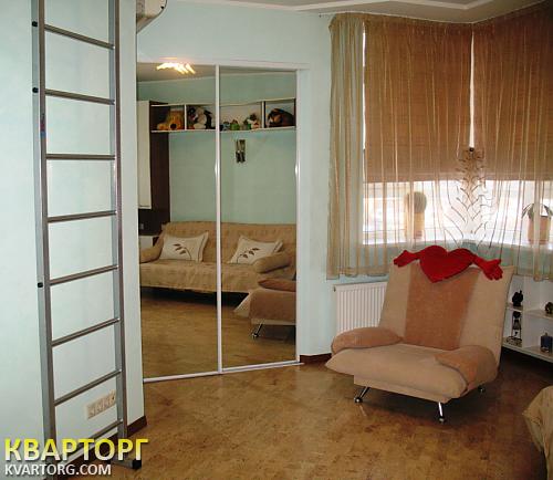 Rent out 3-room apartment. Киев,  Воровского — photo 5