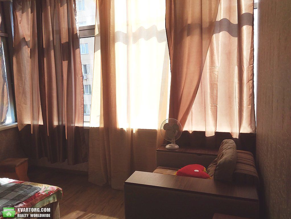 Rent out 1-room apartment. Киев,  Дарницкий бул — photo 2