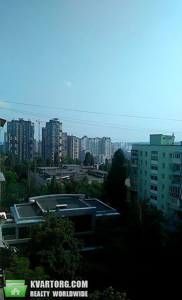 Sell 2-room apartment. Киев, Евгения Коновальца — photo 1
