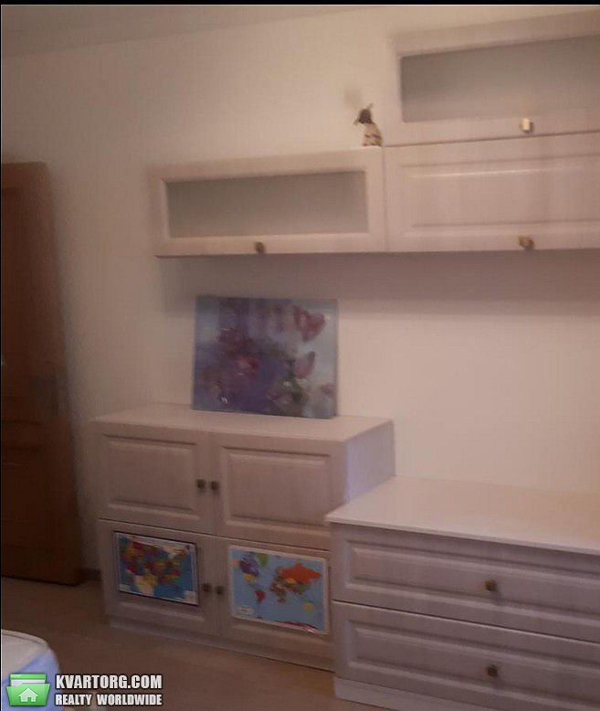 Rent out 3-room apartment. Киев,  Тургеневская — photo 4