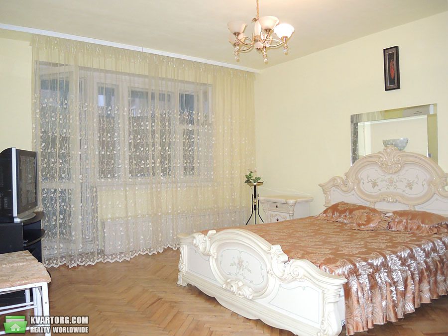 Rent out 2-room apartment. Киев, Горького — photo 2