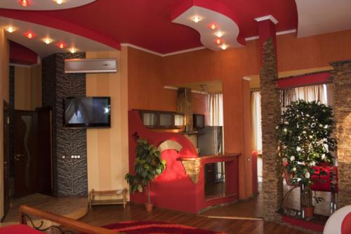 Rent out house. Харьков, Семиградская — photo 1