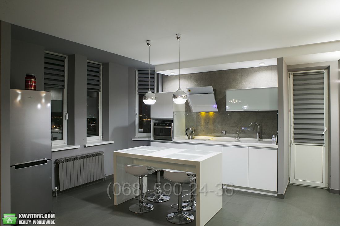 Sell 3-room apartment. Киев,  Срибнокильская — photo 3