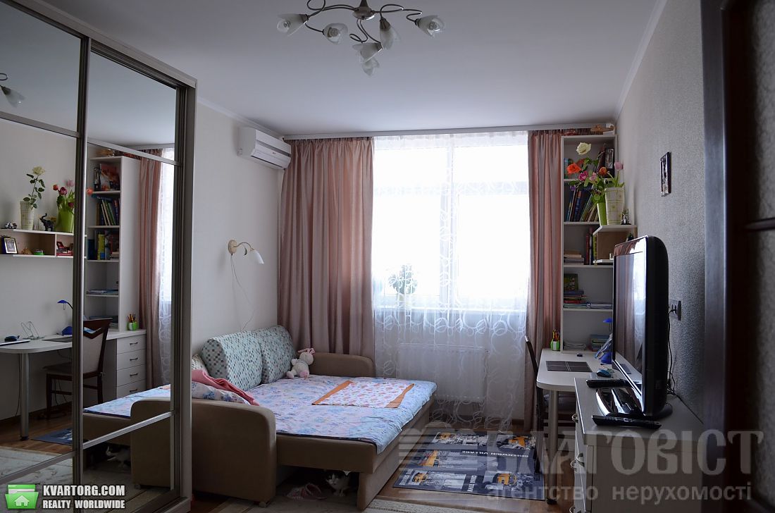Sell 2-room apartment. Киев, Дегтяренка — photo 3