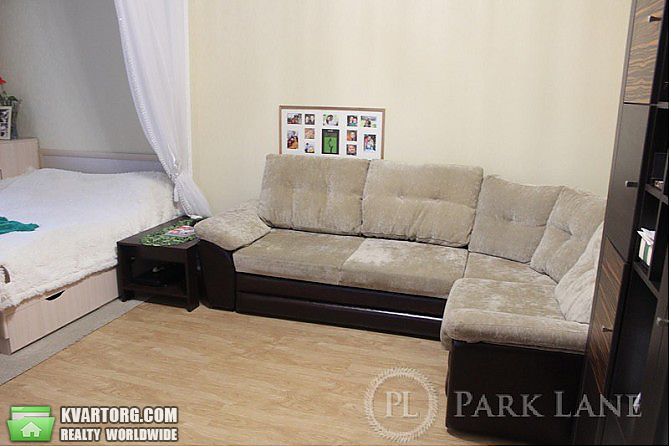 Sell 1-room apartment. Киев,  Уманская — photo 1