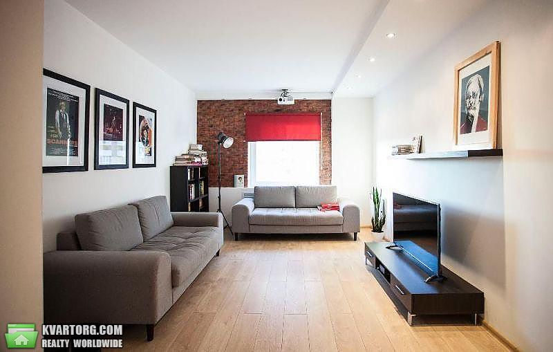 Rent out 3-room apartment. Киев,  Пчелки — photo 1