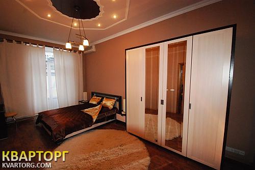 Rent out 2-room apartment. Киев,  Лысенко — photo 3