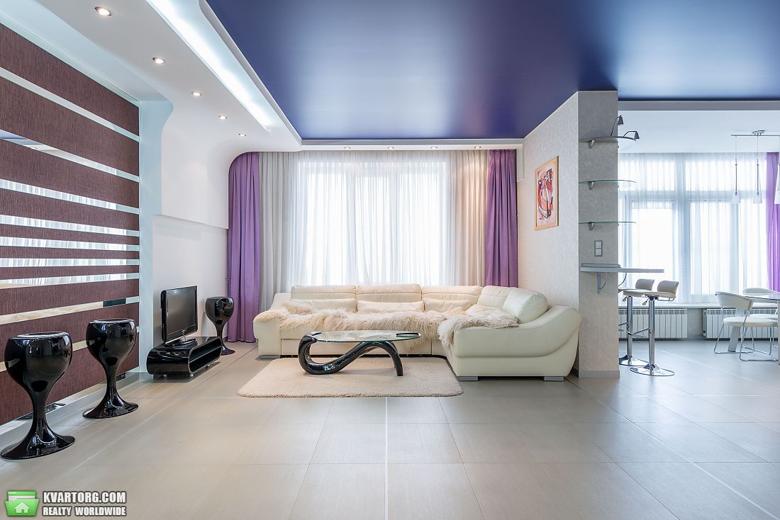 Sell 3-room apartment. Киев, Чорновола — photo 1