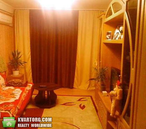 Sell 2-room apartment. Киев, Строителей — photo 1