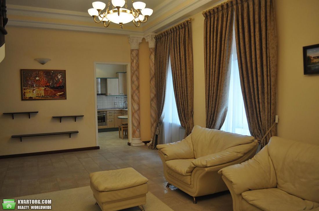 Rent out 4-room apartment. Киев,  Михайловская — photo 2