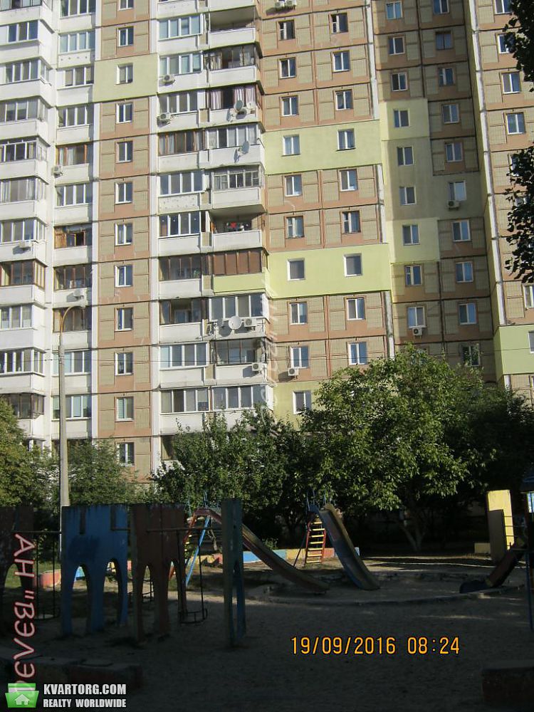 Sell 3-room apartment. Киев,  Уборевича — photo 1