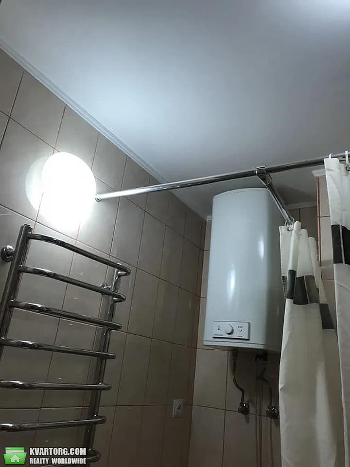 Rent out 1-room apartment. Киев, Левитана — photo 7