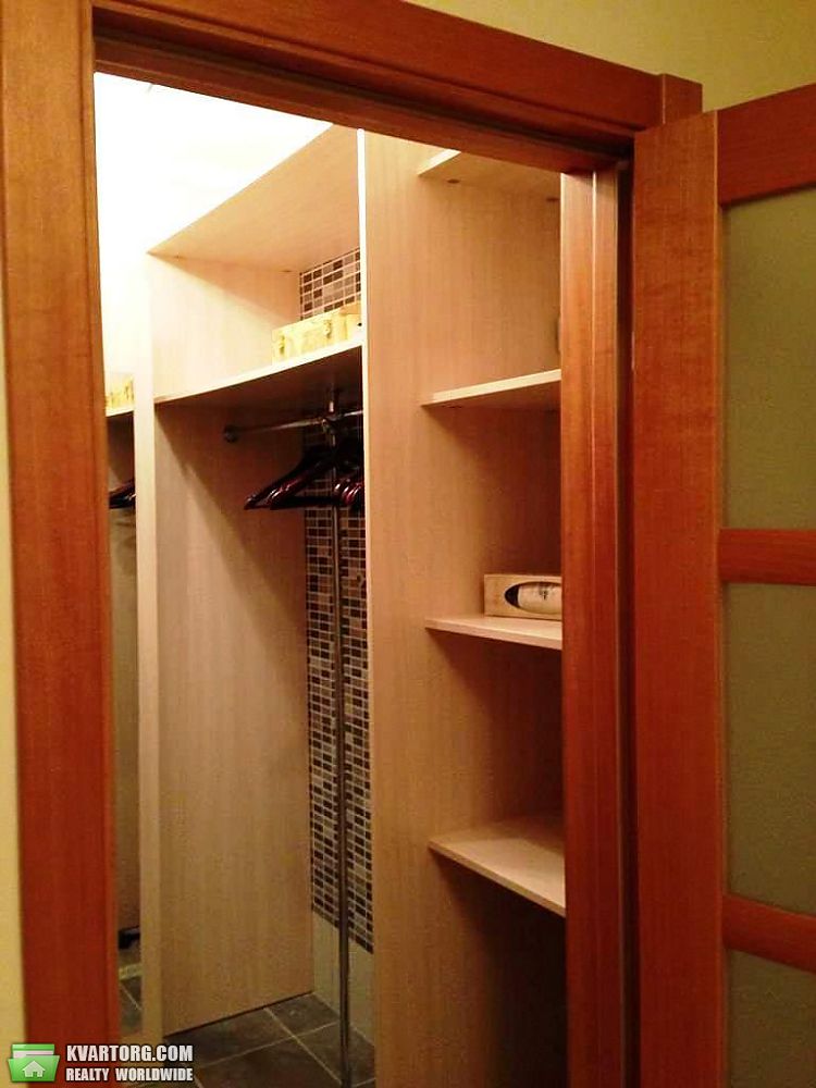 Rent out 3-room apartment. Киев,  Дегтяревская — photo 3