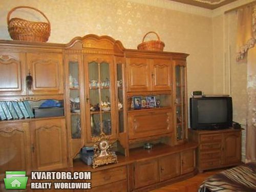 Sell 2-room apartment. Днепропетровск, Октябрськая пл. — photo 2