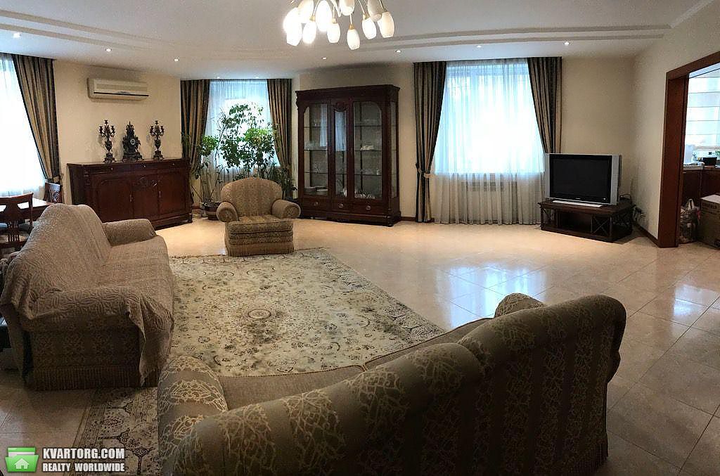 Rent out 4-room apartment. Киев,  Межигорская — photo 1