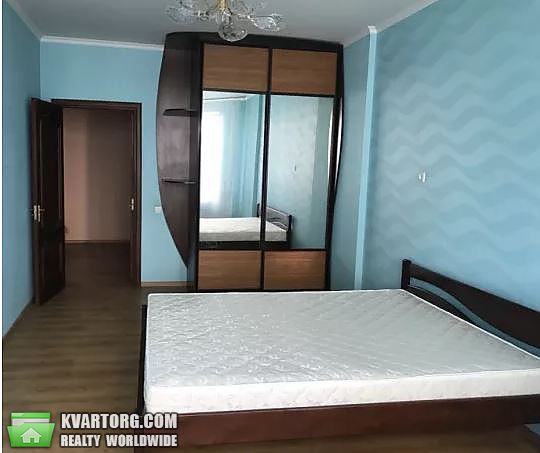 Rent out 2-room apartment. Киев,  Днепровская наб — photo 1