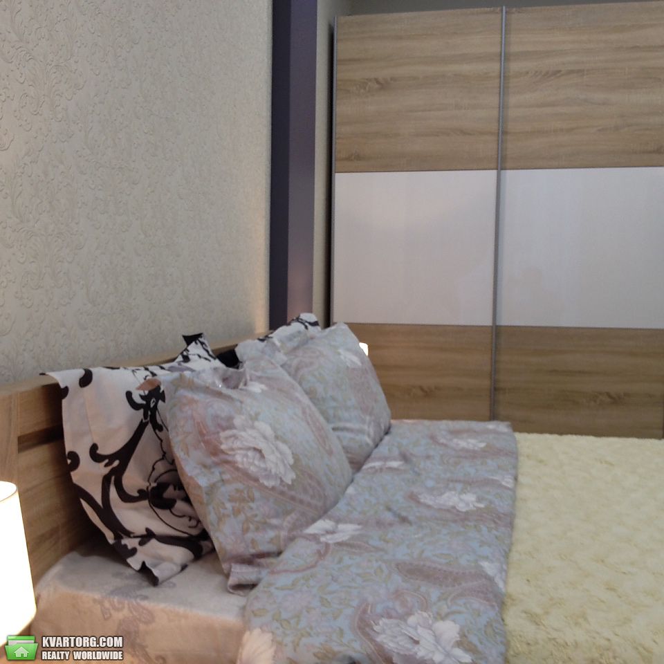 Rent out 2-room apartment. Киев, Регенераторная — photo 7